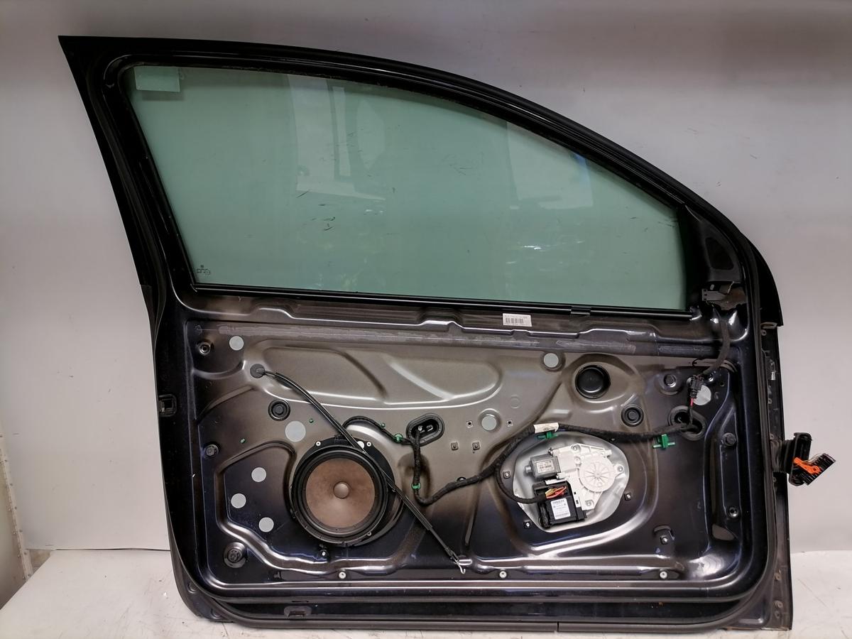 VW Golf 5 original T&uuml;r vorn links LC9Z Black Magic 3-T&uuml;rer Rohbau Bj.2006